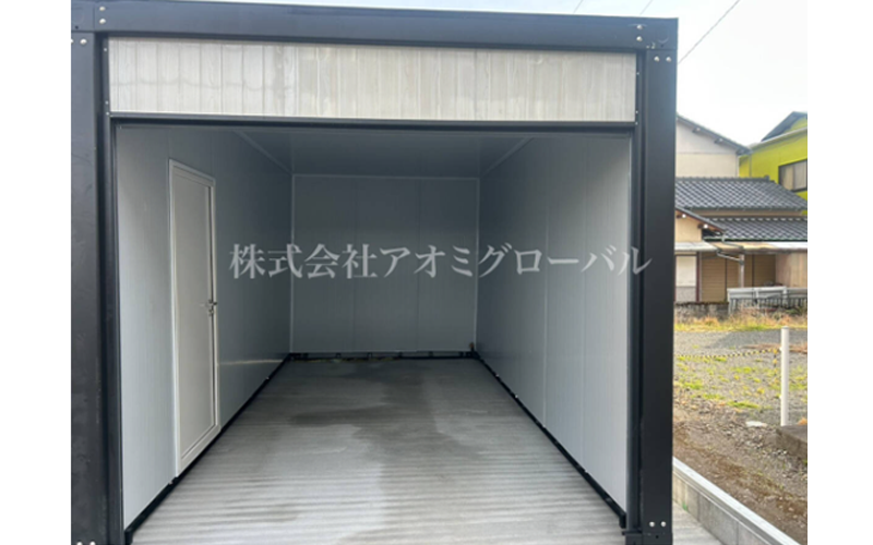 シャッター付き新品プレハブ